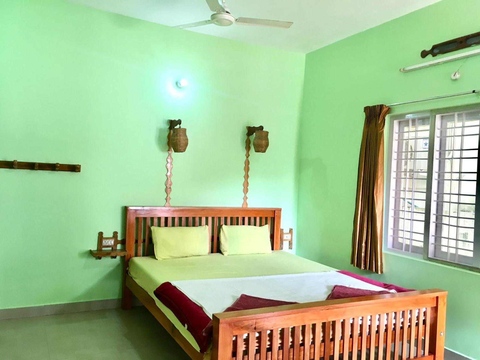 Panthalams Homestay Thekkady Exterior foto
