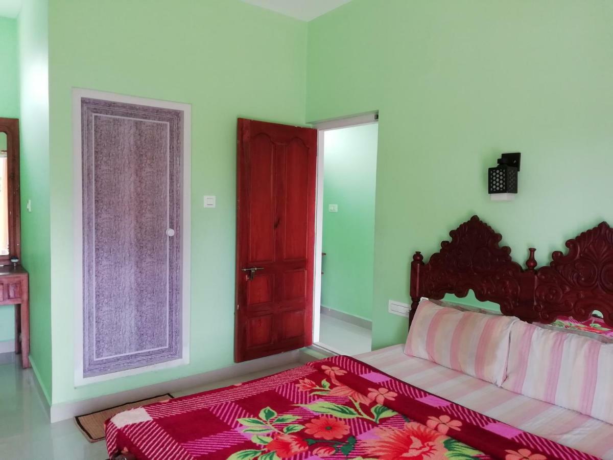 Panthalams Homestay Thekkady Exterior foto