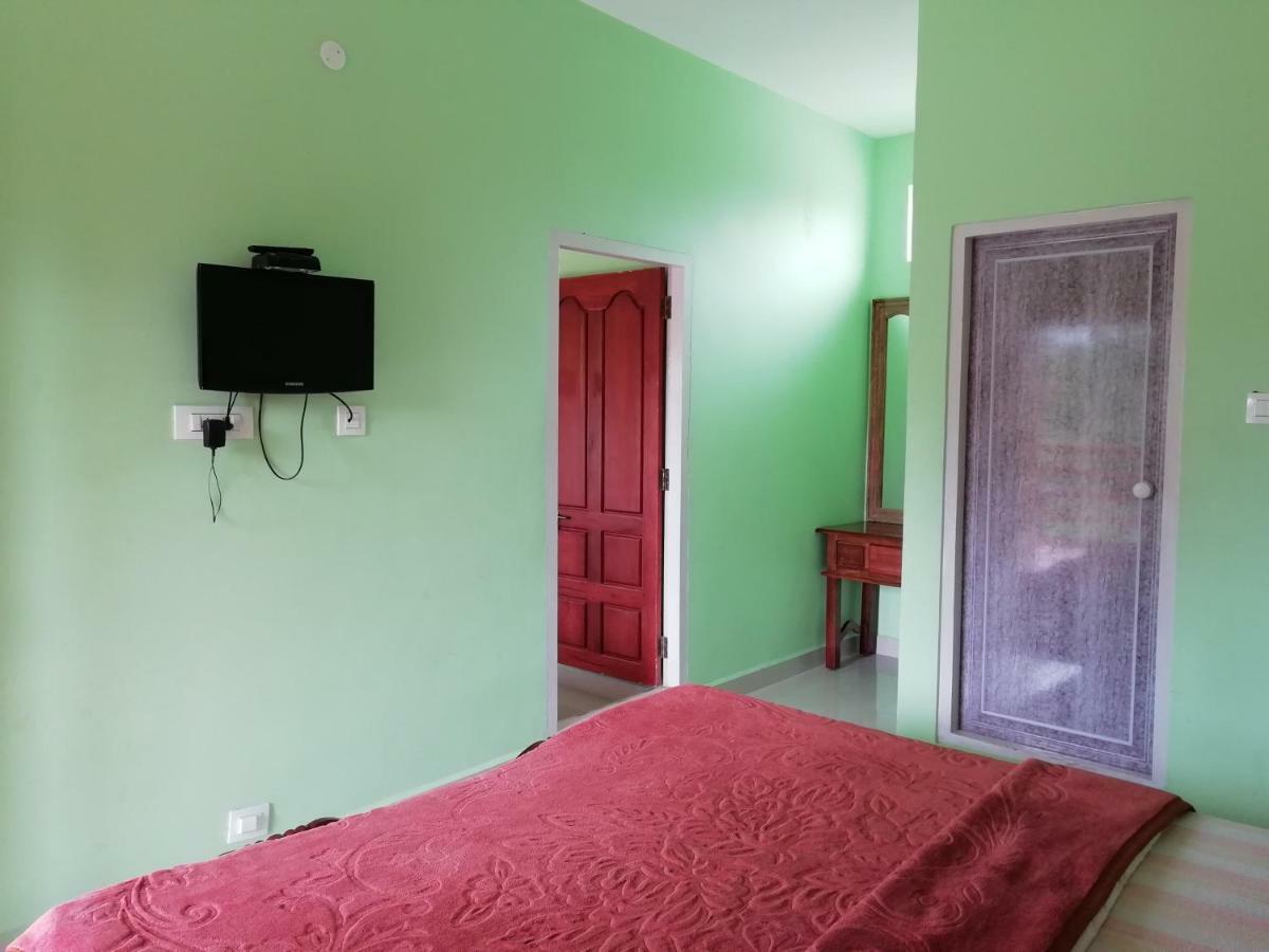 Panthalams Homestay Thekkady Exterior foto